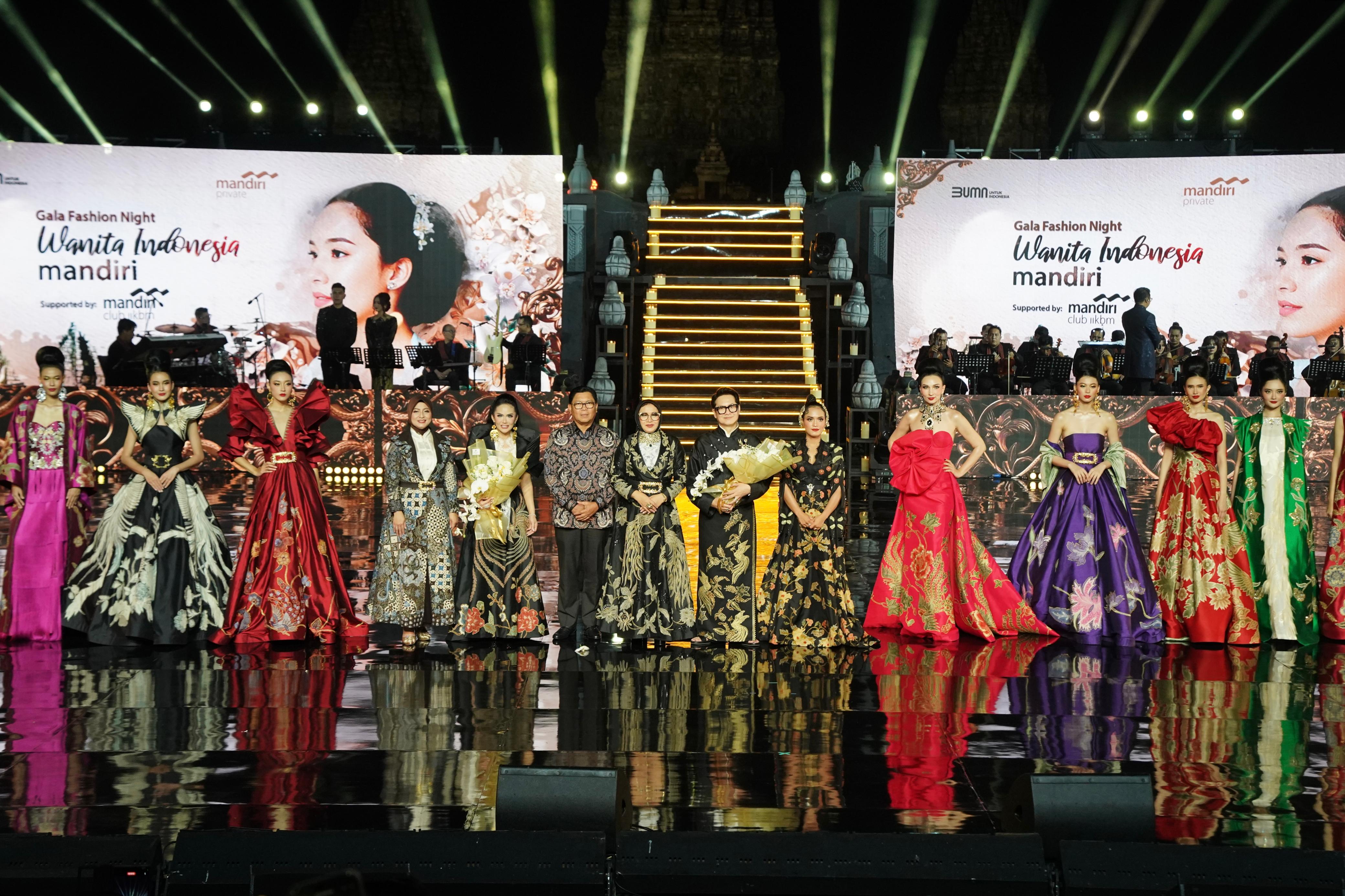 Gairahkan Kreativitas Anak Bangsa, Bank Mandiri Persembahkan Gala Fashion Night Dalam Balutan Kemegahan Candi Prambanan