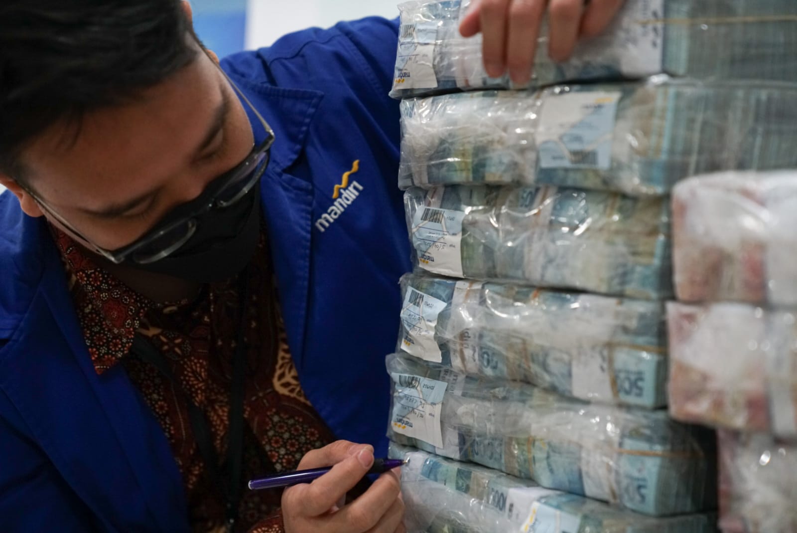 Antisipasi Kebutuhan Nasabah pada Ramadhan & Idul Fitri, Bank Mandiri Siapkan Uang Tunai Secara Net sebesar Rp31,3 Triliun
