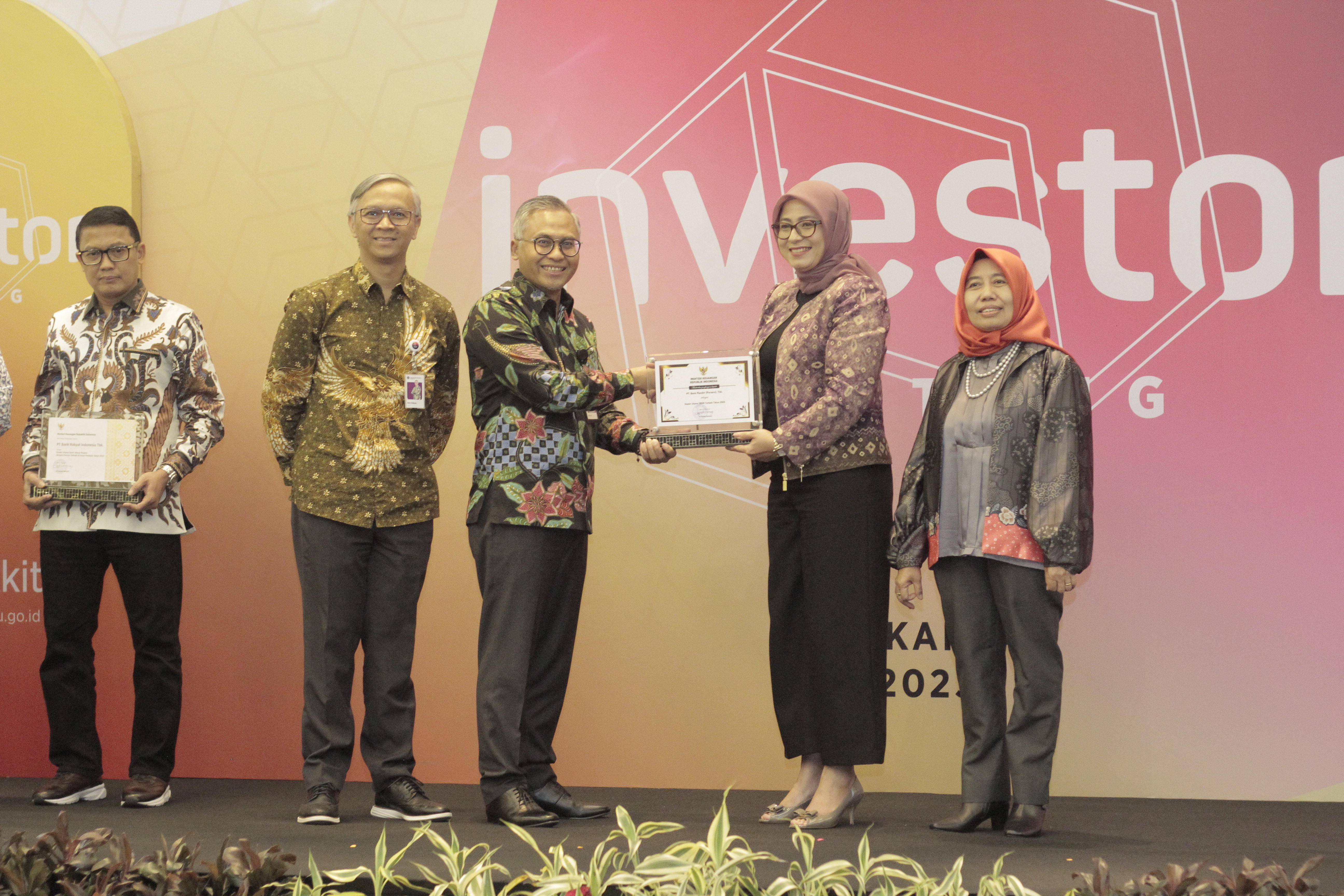 Bank Mandiri Sabet Empat Penghargaan dari Kementerian Keuangan