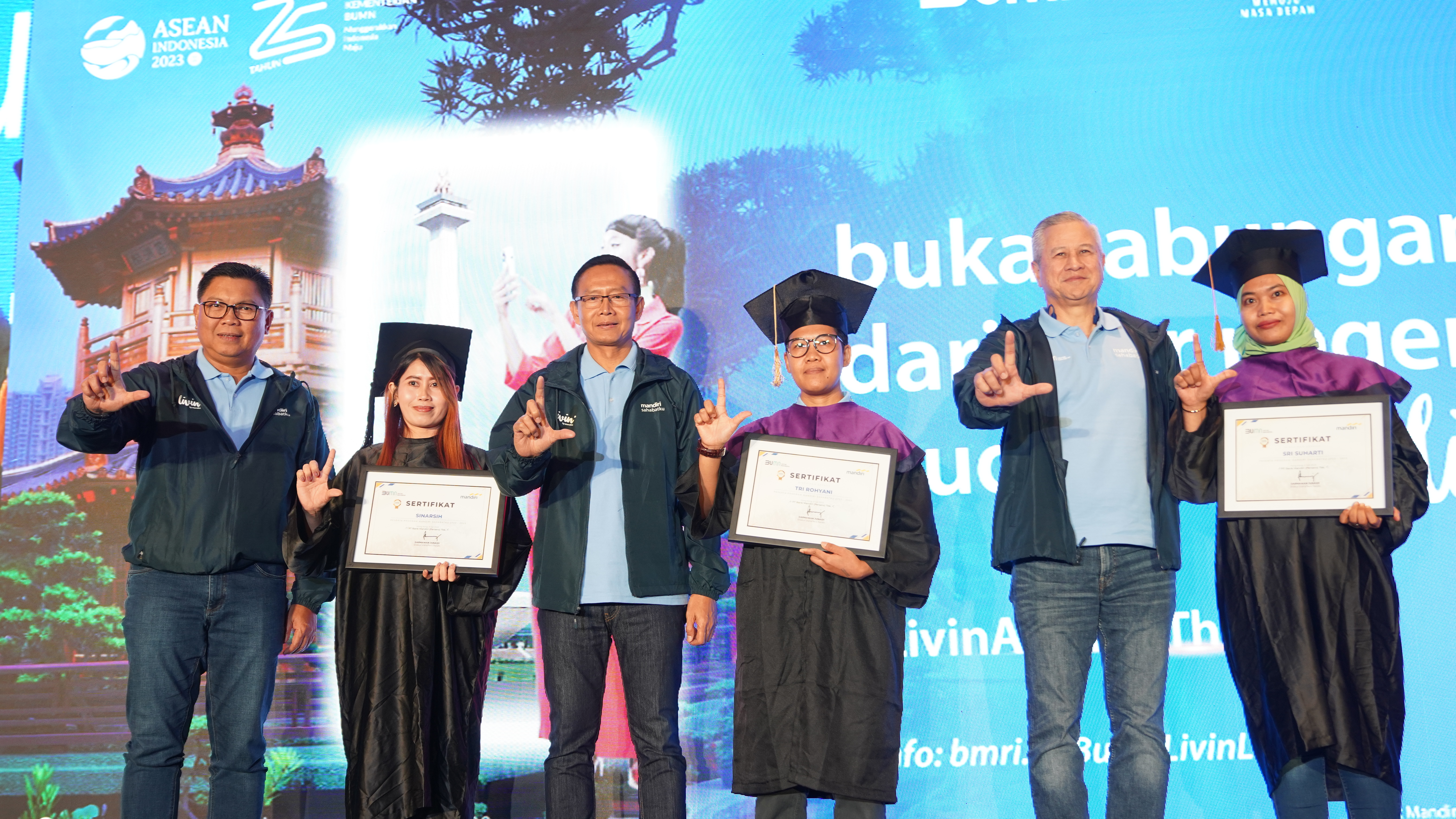 Tangkap Potensi Transaksi Digital, Bank Mandiri Kenalkan Livin’ Around The World di Hong Kong