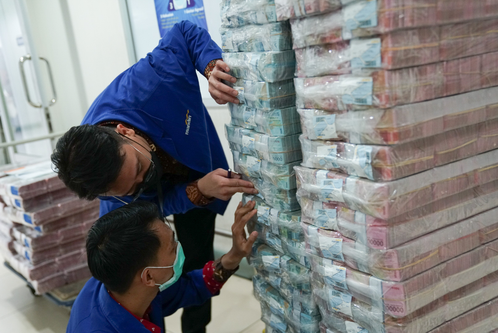 Sambut Libur Nataru, Bank Mandiri Siapkan Layanan Digital dan Uang Tunai secara net Rp 26 Triliun